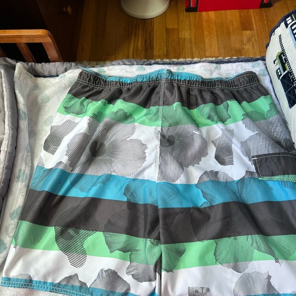 Joe Boxer size 2XL swim trunks - Picture 6 of 9